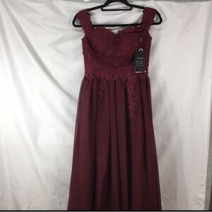 Miaoduo Maroon Floor Length Sleeveless Prom Gown Size 6-8 NEW With Tags